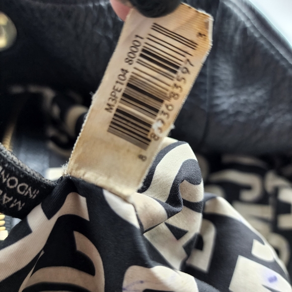 Marc By Marc Jacobs Classic Q Fran Hobo Black Leather Bag - Picture 16 of 16